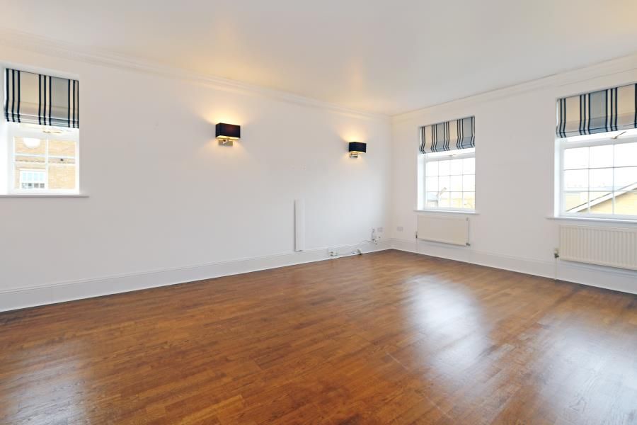Property photo 3 of 8