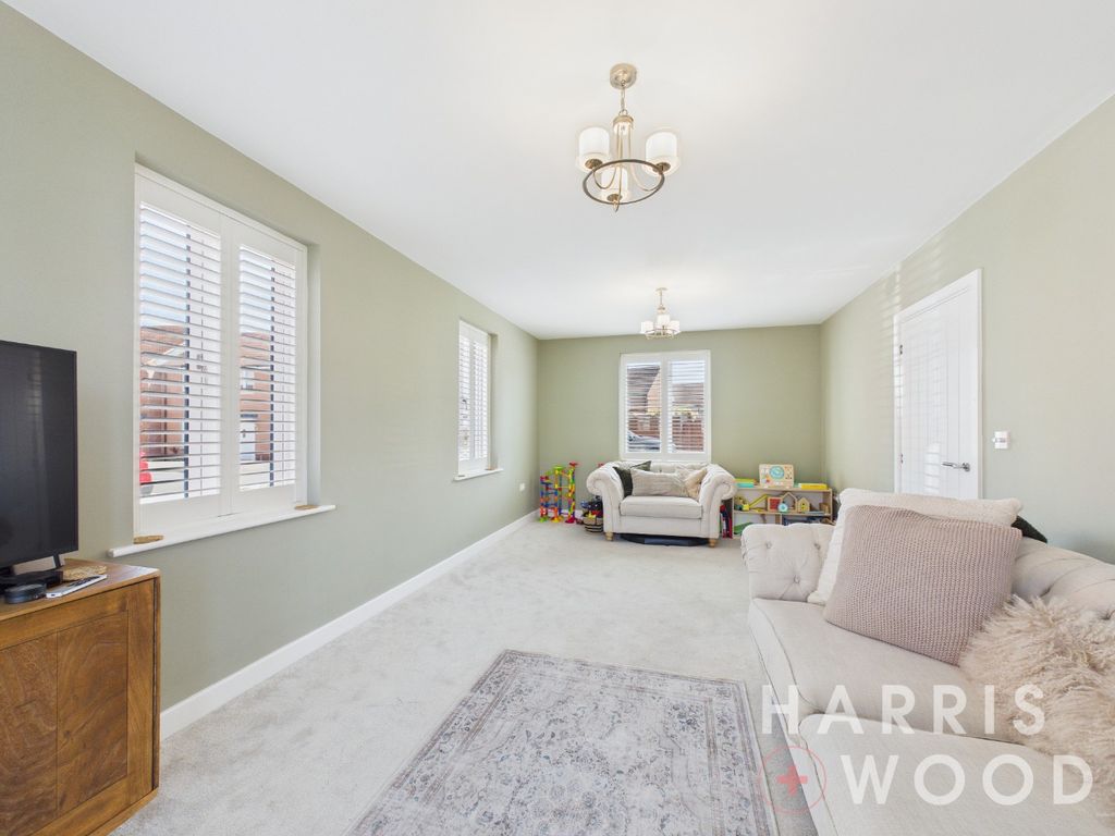Property photo 3 of 31 4679417