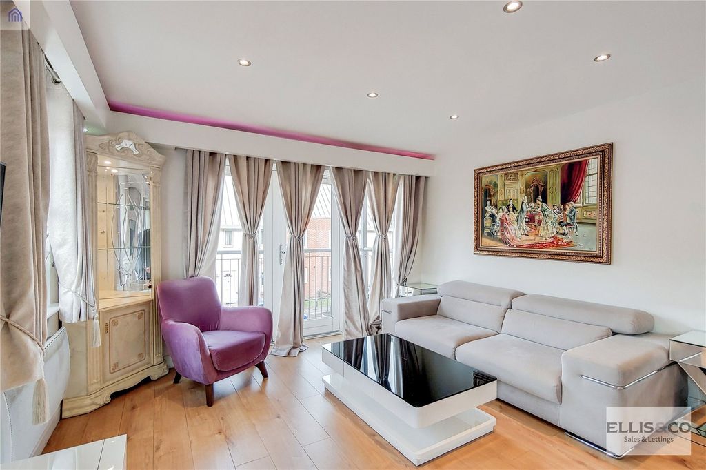 Property photo 2 of 13 Picture No. 01