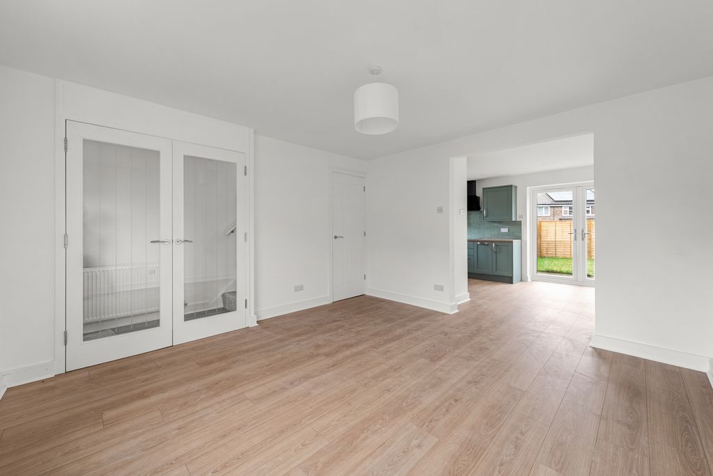 Property photo 3 of 14 3