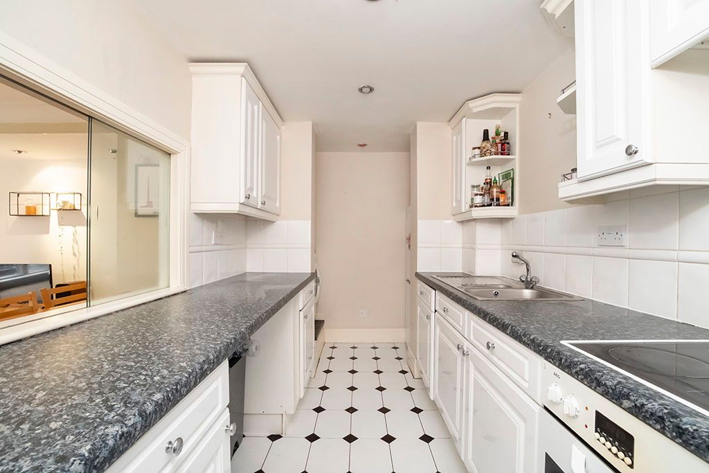 Property photo 2 of 6