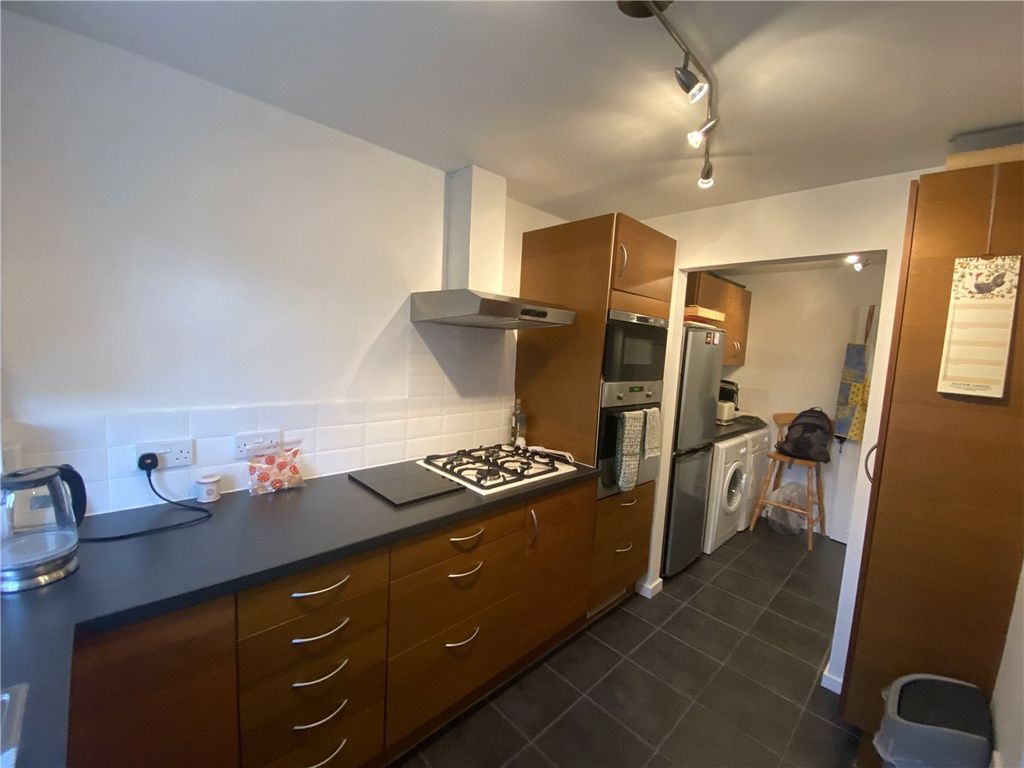 Property photo 3 of 10 Picture No. 12