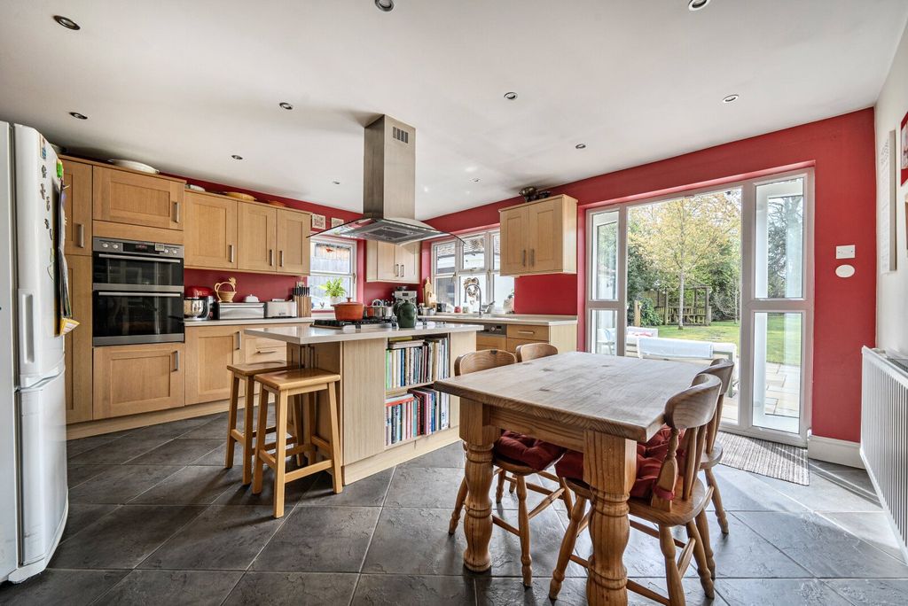 Property photo 3 of 26 Picture No. 23