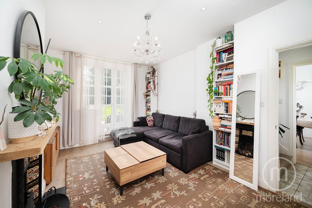 Property photo 3 of 20 5366835