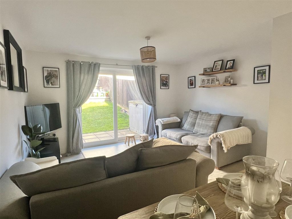 Property photo 3 of 23