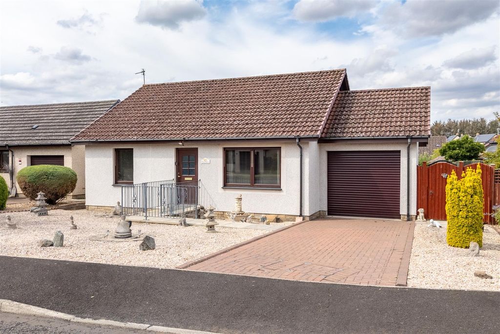 Property photo 1 of 15 3_Spa_Well_Drive-01.Jpg