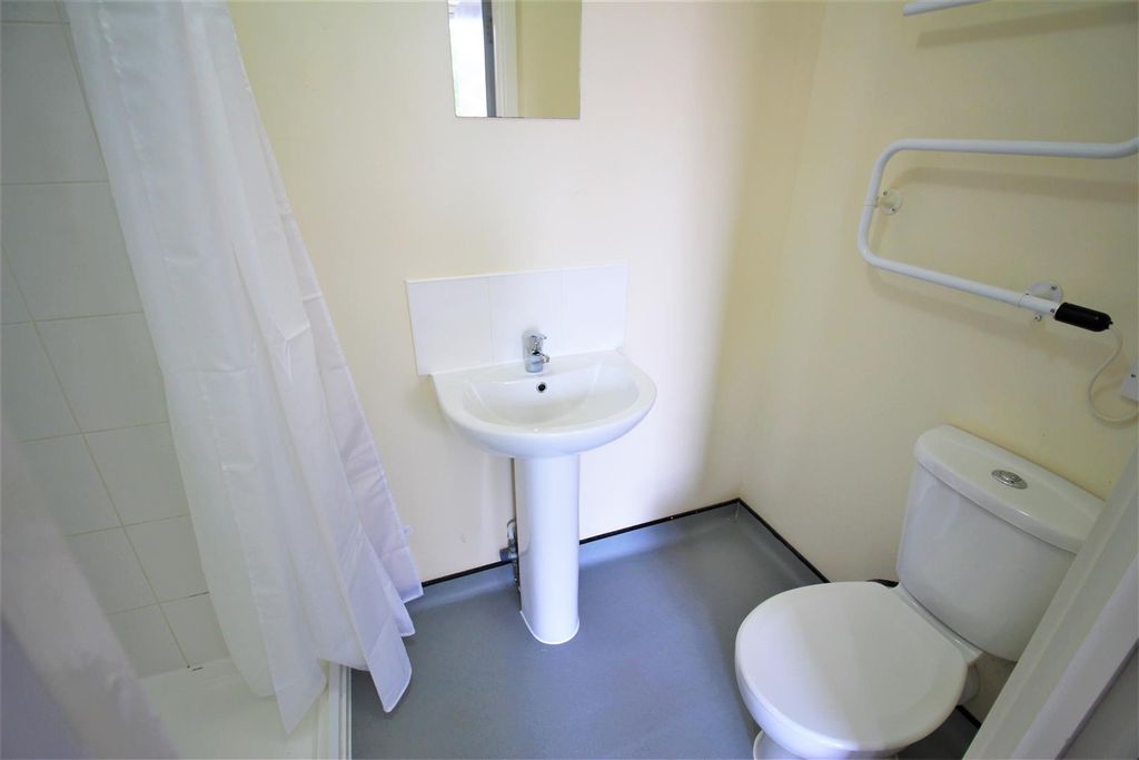 Property photo 3 of 5 Img_8584.Jpg