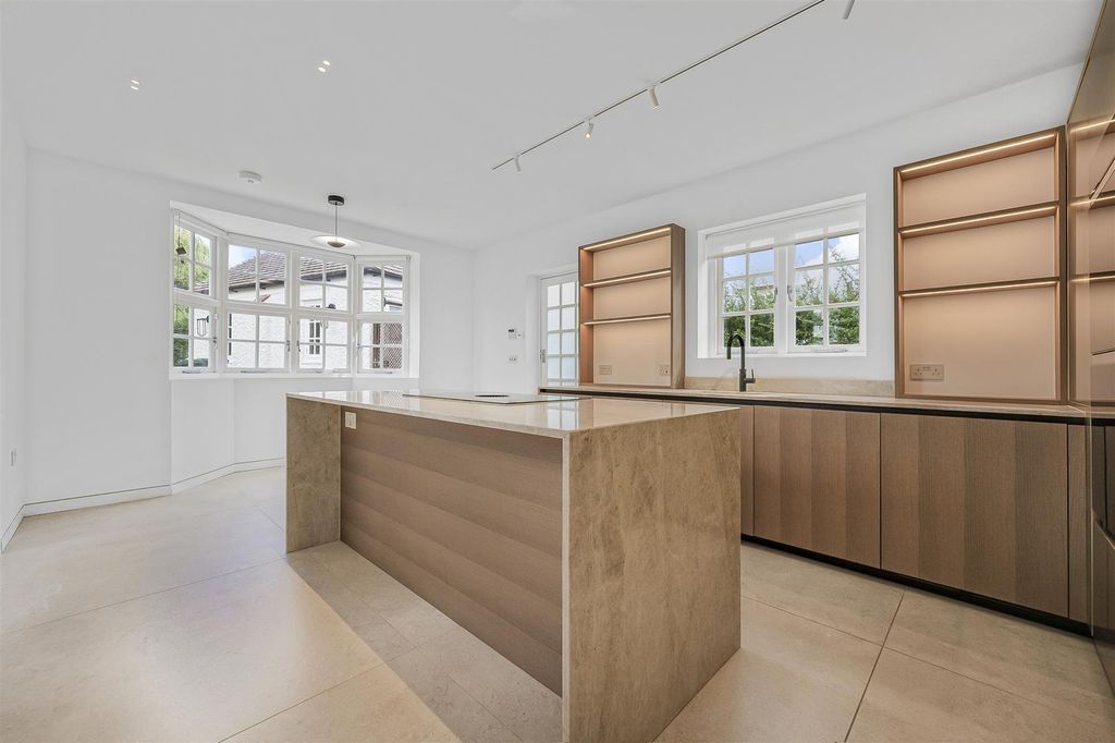 Property photo 3 of 15 Kitchen3.Jpg