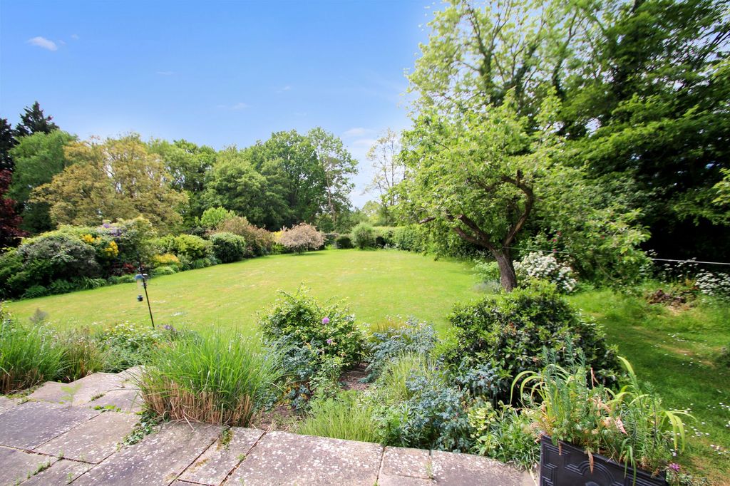 Property photo 2 of 18