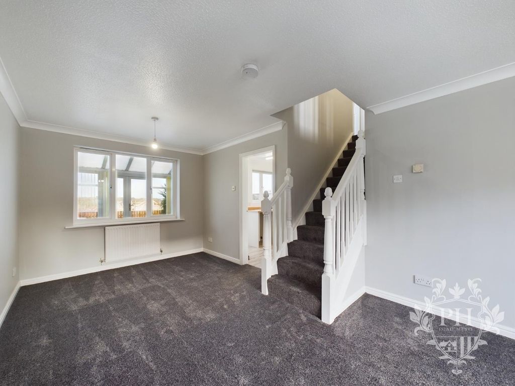 Property photo 3 of 12 Cam02002G0-Pr0080-Still005.Jpg