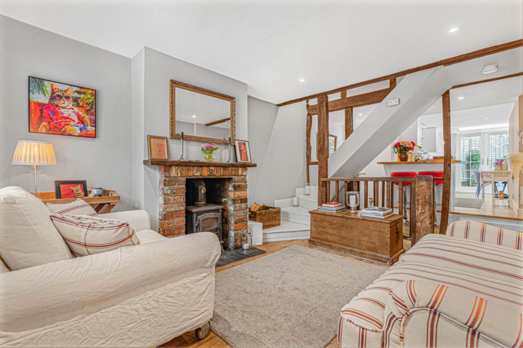 Property photo 3 of 17