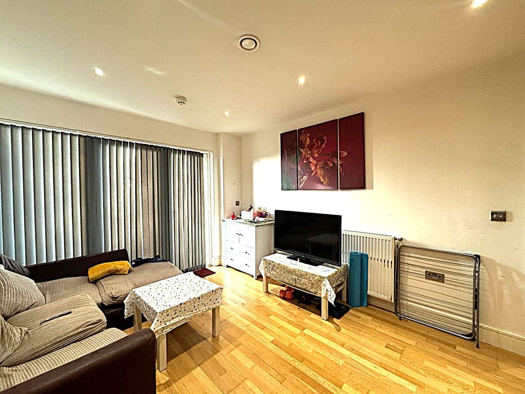 Property photo 1 of 8 Trident Point, Pinner Road (11)