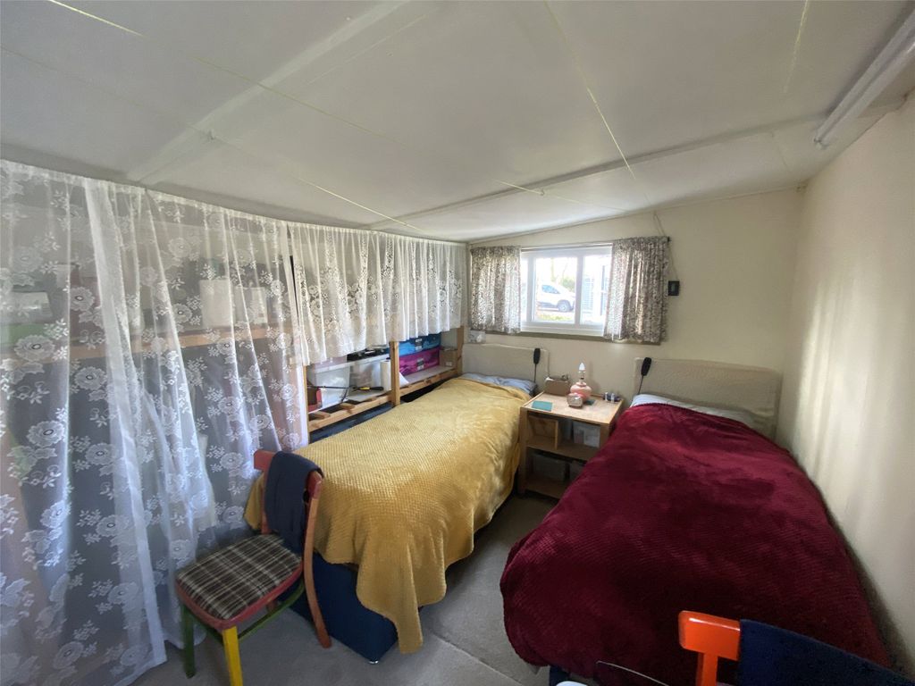 Property photo 3 of 12 Picture No. 03