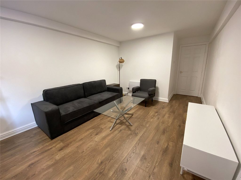 Property photo 3 of 11 Living Room