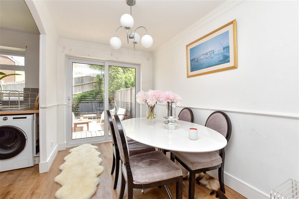 Property photo 3 of 16 Dining Area