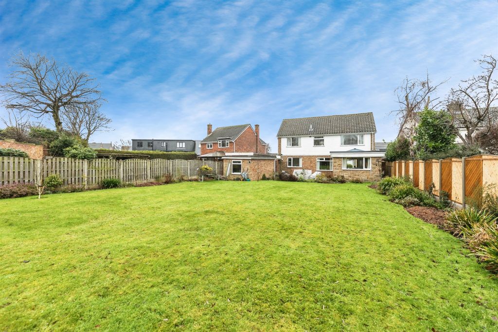 Property photo 2 of 20