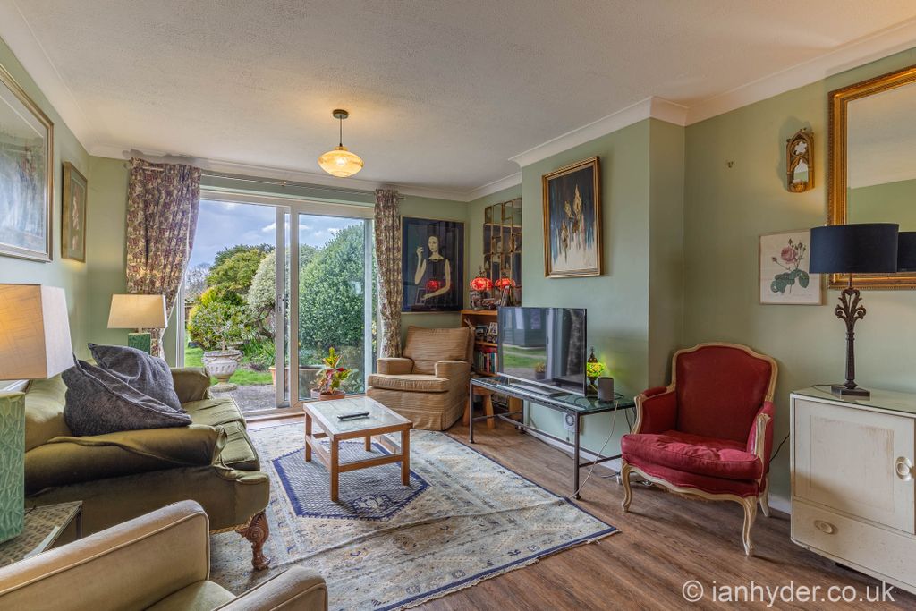 Property photo 2 of 13