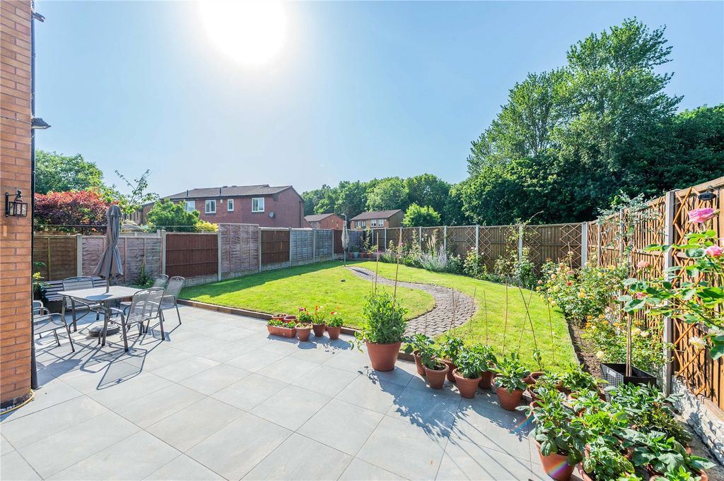 Property photo 2 of 36 Picture No. 30