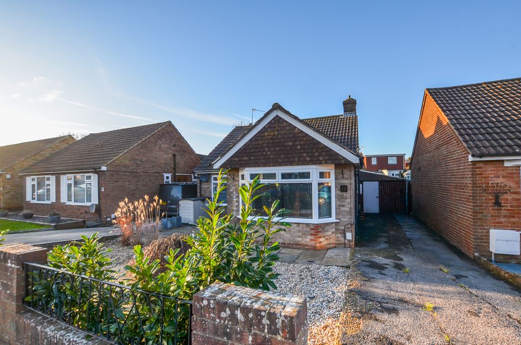 Property photo 2 of 31