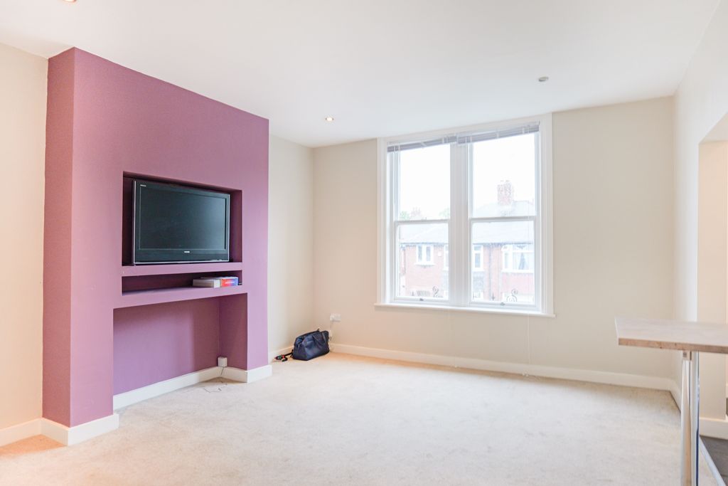 Property photo 2 of 23