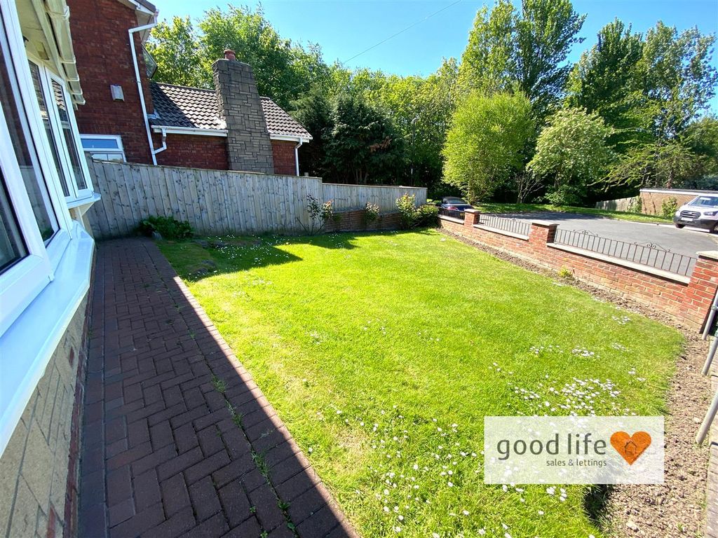 Property photo 2 of 17 20250513_132953535_Ios55Mayfield.Jpg