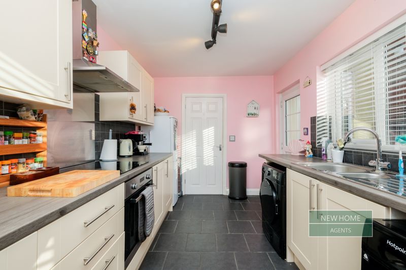 Property photo 3 of 19 Photo 3