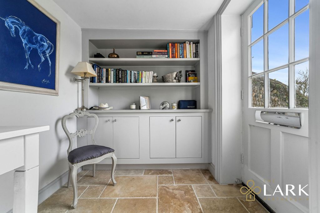 Property photo 3 of 18 Pt-Lark-72Highstreet-21