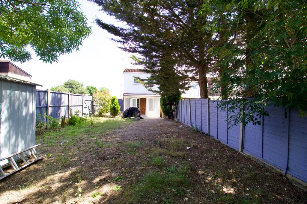 Property photo 3 of 23