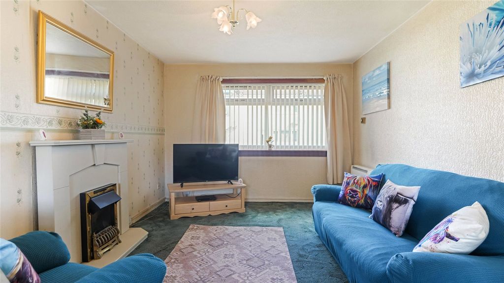 Property photo 2 of 19 Picture No. 04