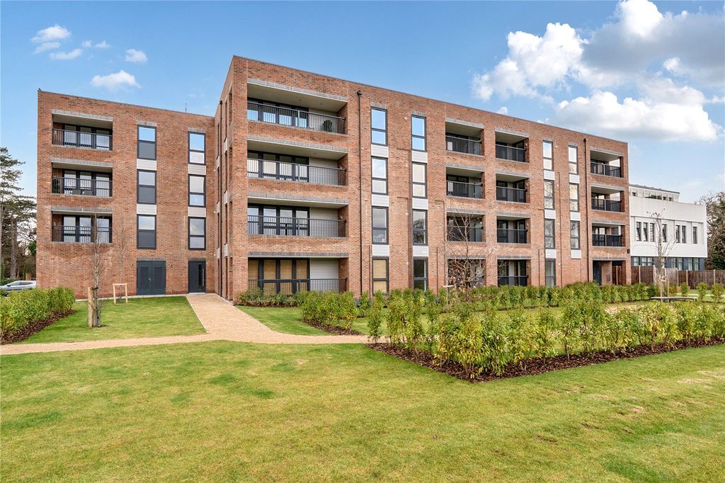 Property photo 1 of 11 Picture No. 23