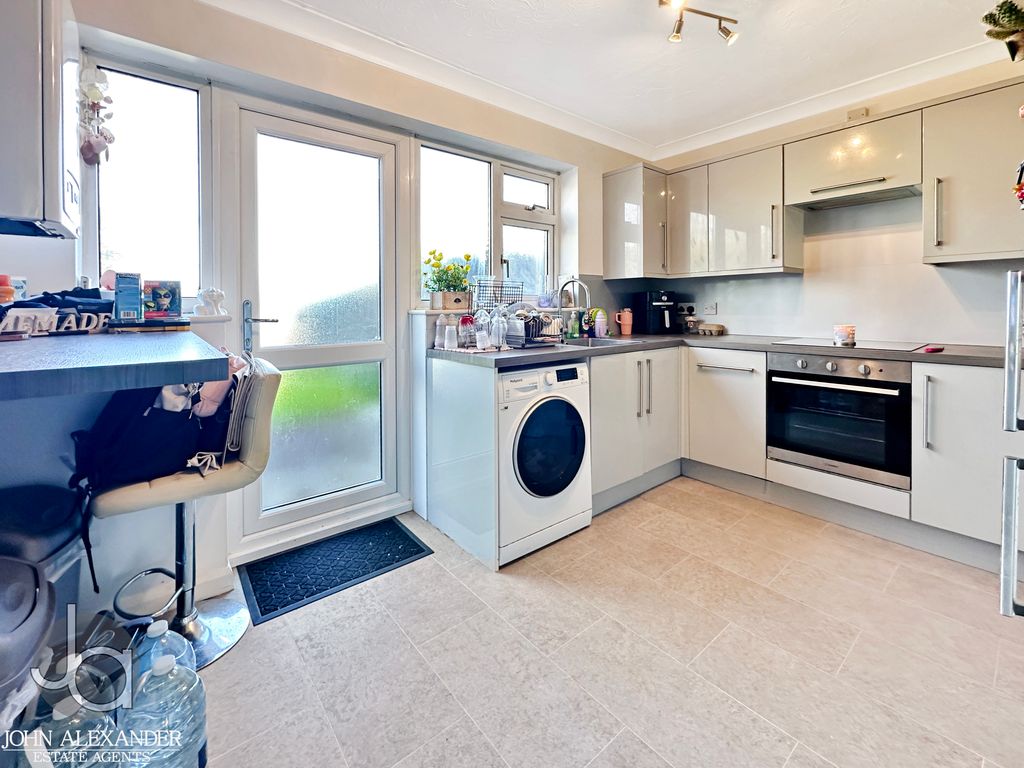 Property photo 3 of 13 20260326_133048732_0.5