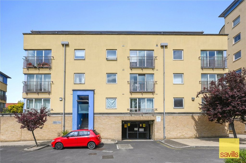 Property photo 1 of 14 External