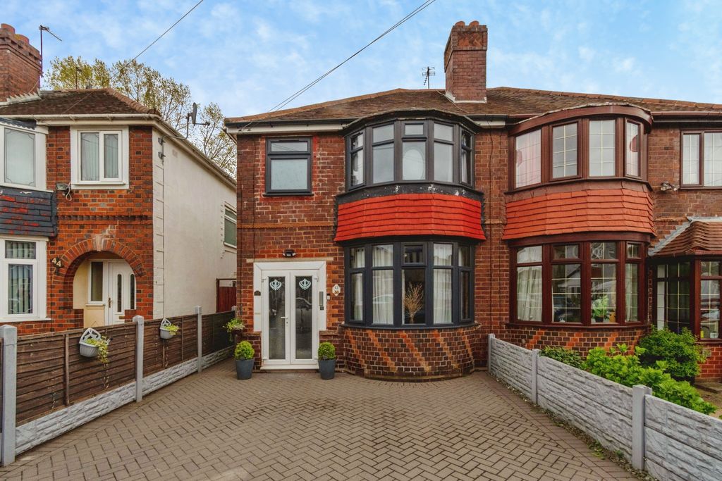 Property photo 1 of 14 Front View