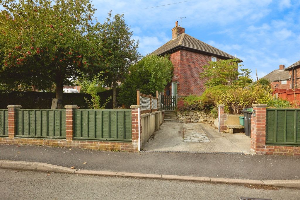 Property photo 2 of 17