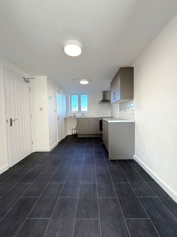 Property photo 2 of 10 Photo 10