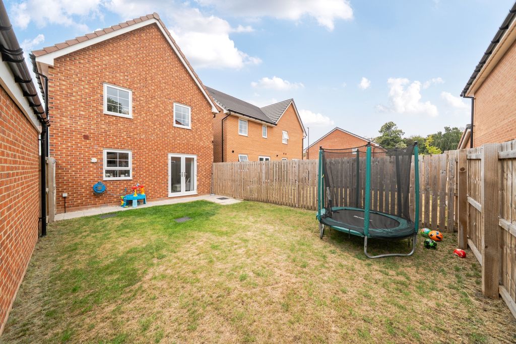 Property photo 2 of 14 1497208 (2)