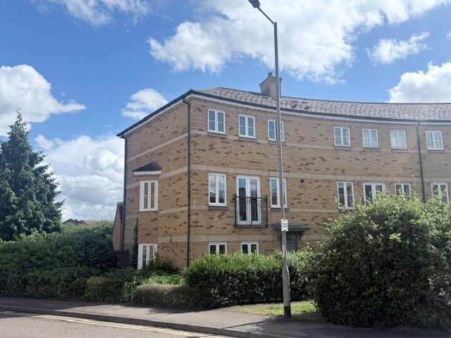 Property photo 1 of 7 Dent Close