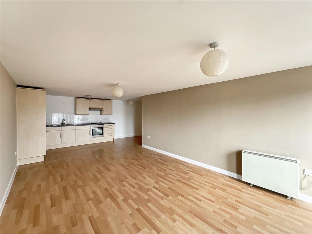 Property photo 3 of 11 Lounge/Diner/Kitchen