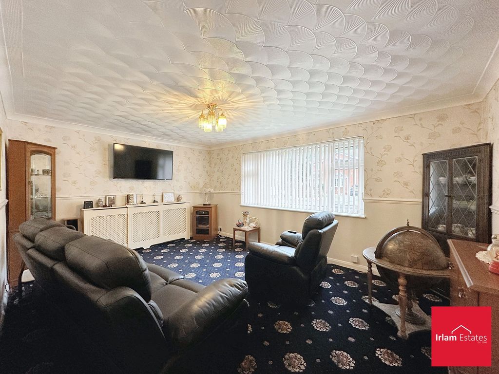 Property photo 2 of 26