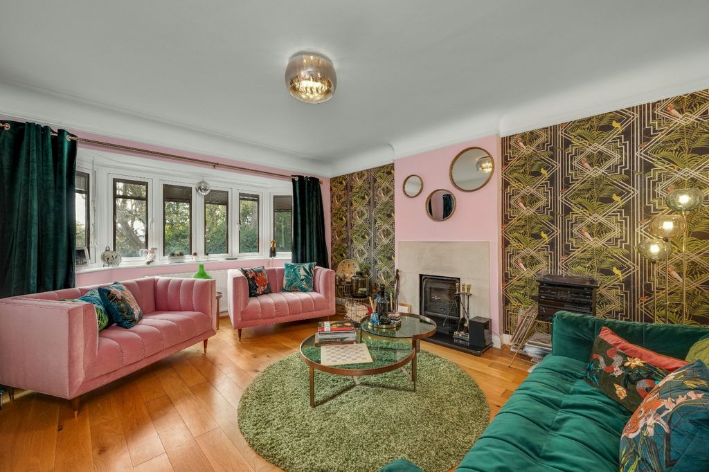 Property photo 3 of 36 Living Room