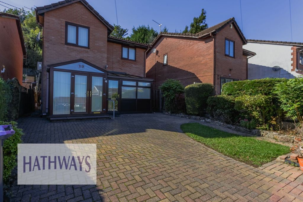 Property photo 3 of 48