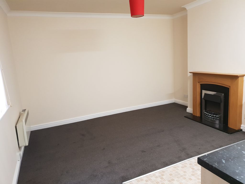 Property photo 2 of 4 Living Room