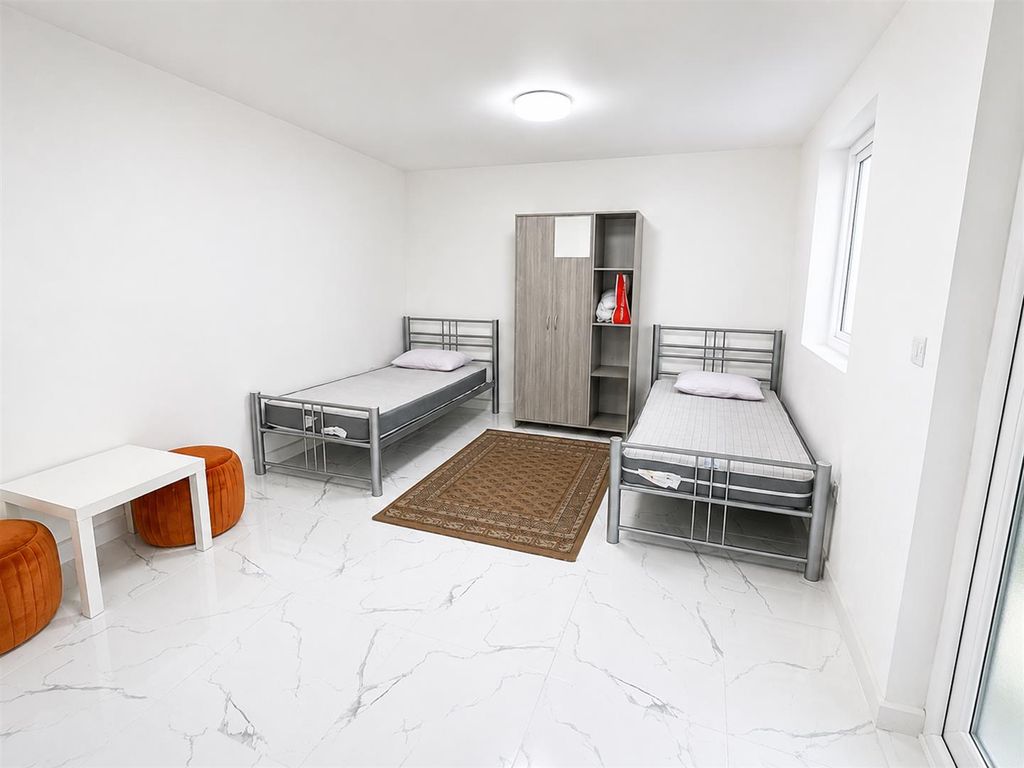 Property photo 2 of 5 6Ebb7790-6E7B-4A2B-B238-Efb7E96A5E48.Png