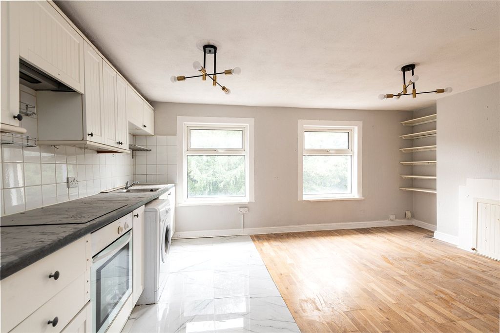 Property photo 1 of 8 Picture No. 08