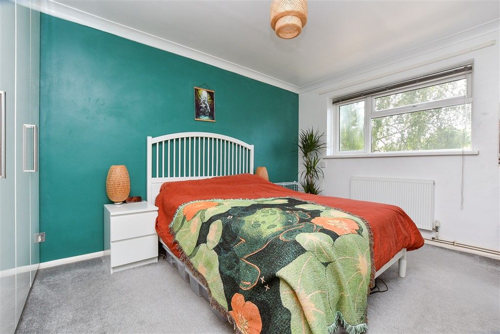 Property photo 2 of 12 Bedroom