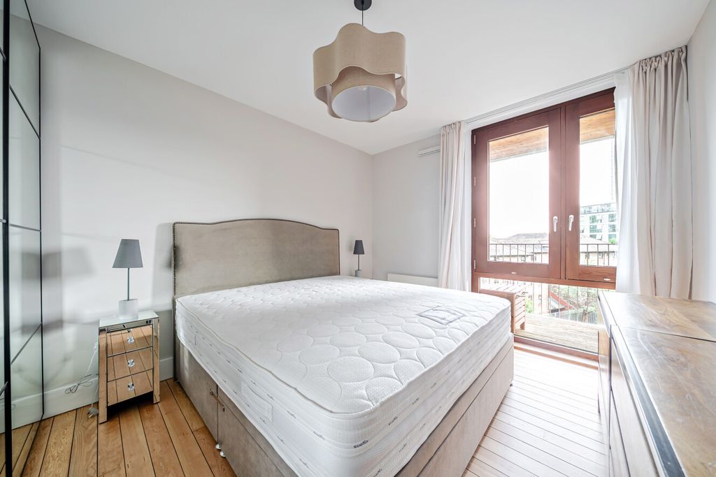 Property photo 3 of 13 1477013-16-6A3032...