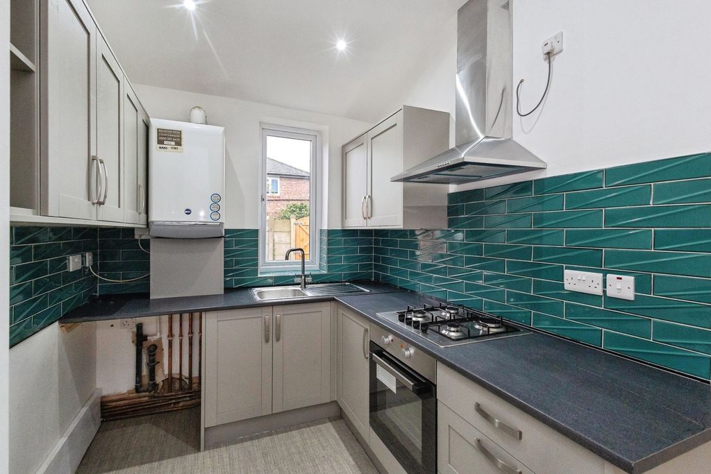 Property photo 2 of 15 Pbox-Img.Jpg