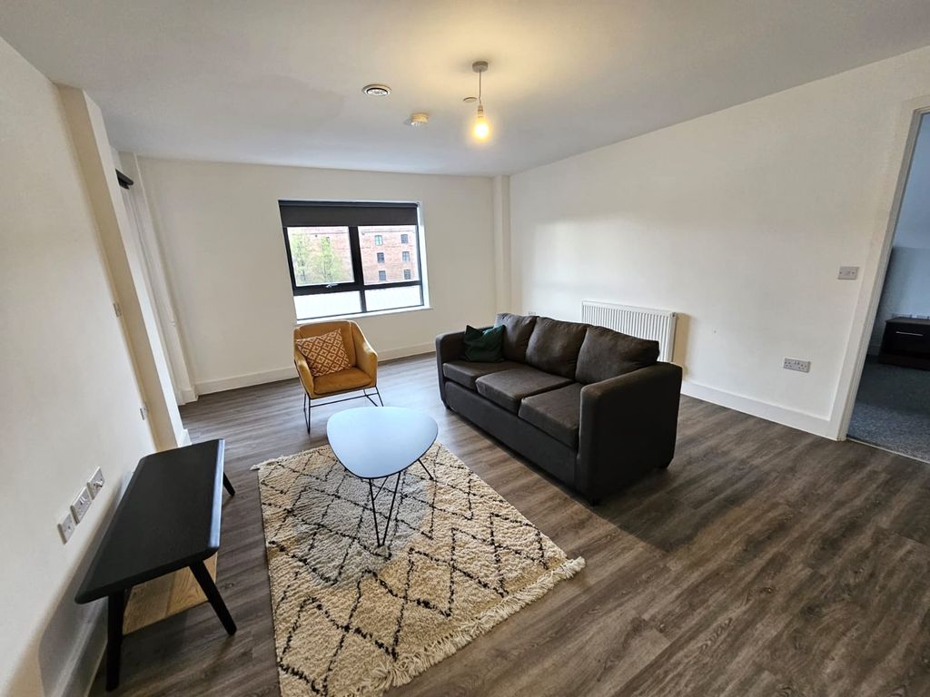 Property photo 2 of 12