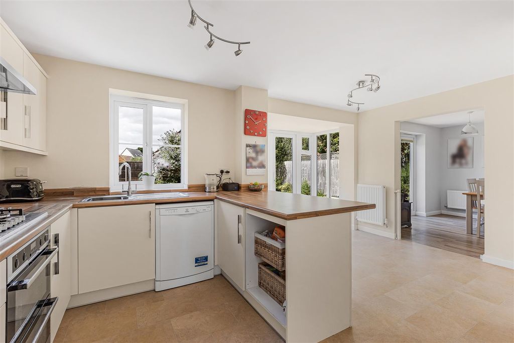 Property photo 1 of 24 13_86376.Jpg