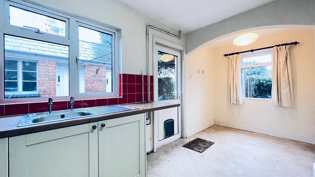 Property photo 2 of 10 Photo 12